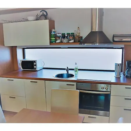 Ваканционна къща Three-bedroom Holiday In Byala