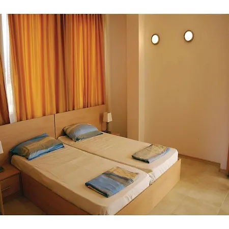Three-bedroom Holiday In Byala Ваканционна къща